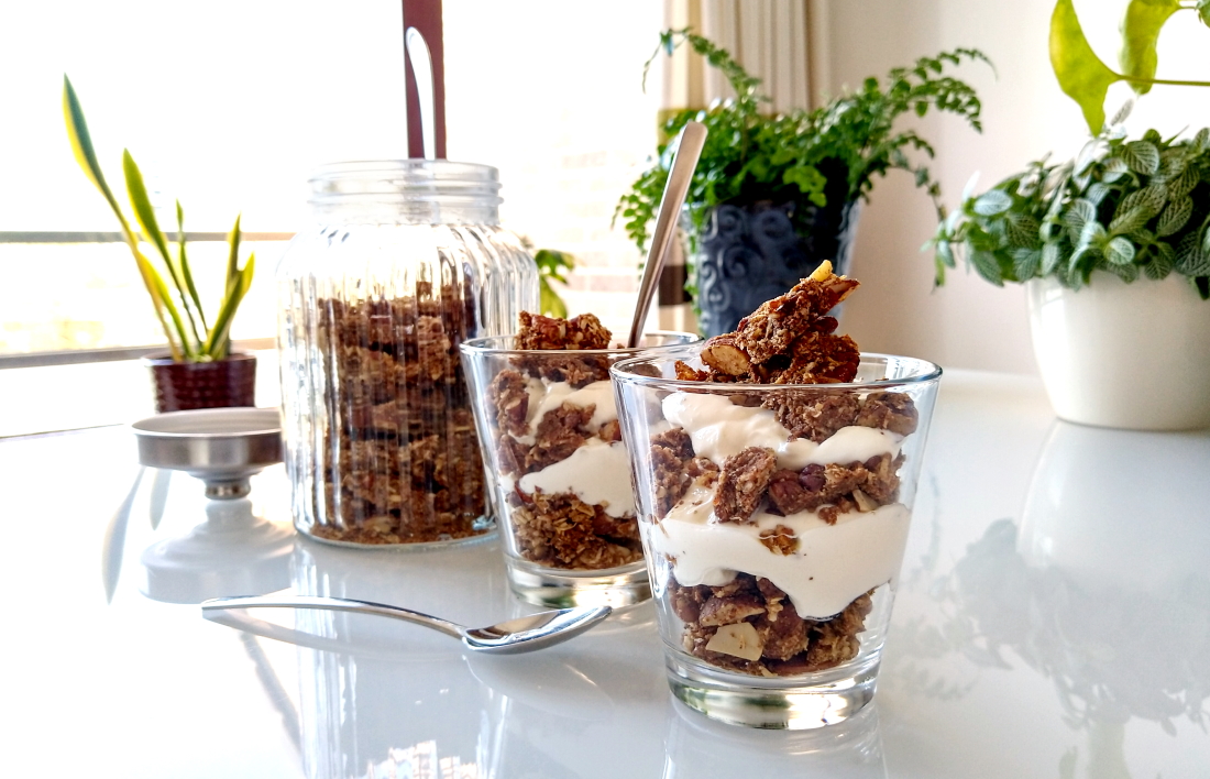 Carrot cake granola