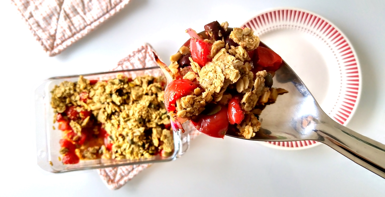 Hartige granola met tomaatjes uit de oven